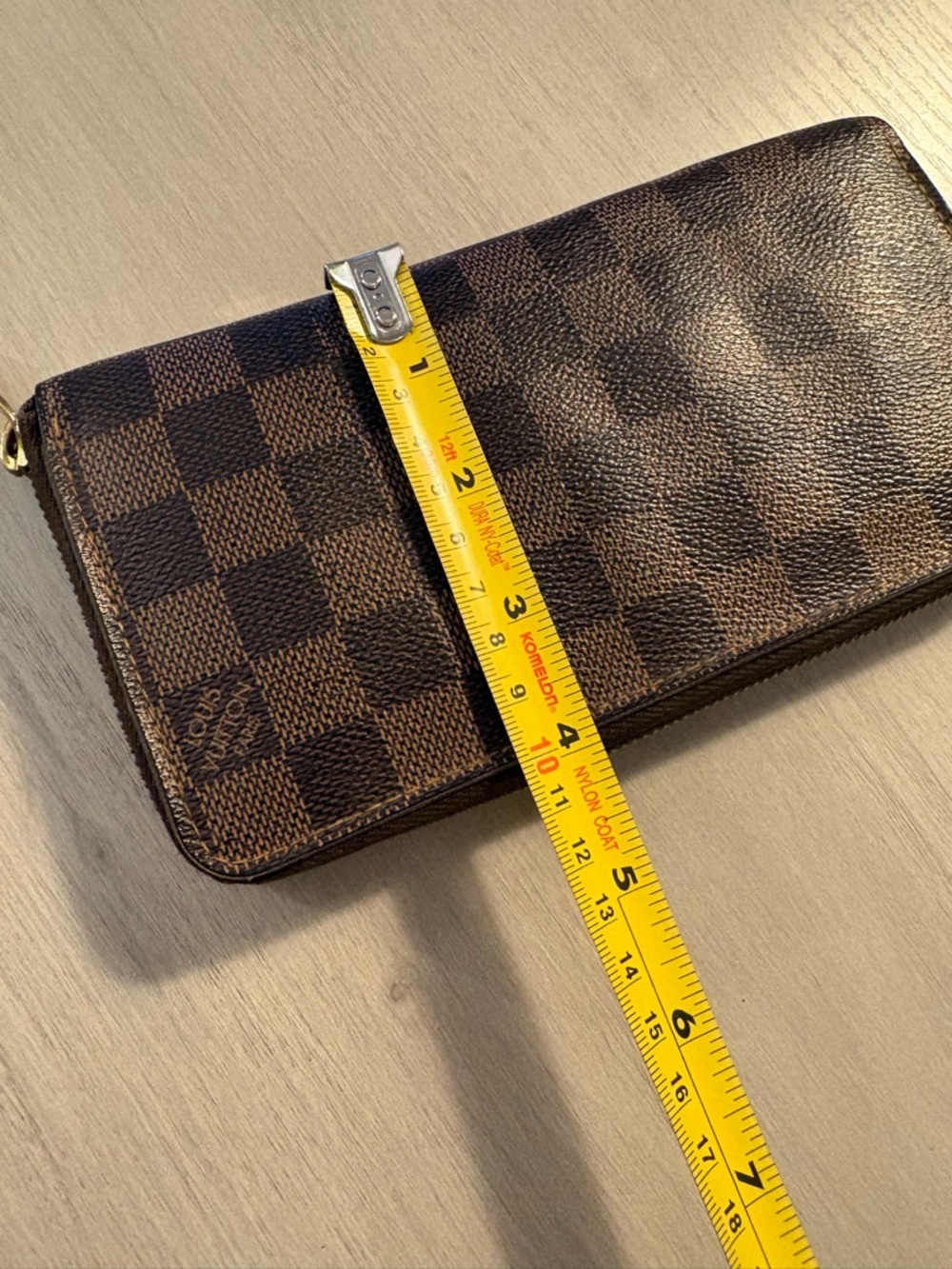 Louis Vuitton
Damier Ebene Pattern Coated Canvas - Picture 11 of 14